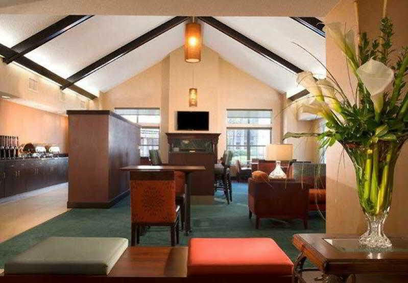 Residence Inn By Marriott Jacksonville Butler Boulevard Exterior foto